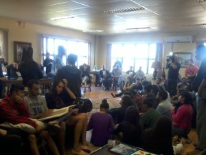 Reitoria ocupada pelo Movimento de Casas de Estudantes